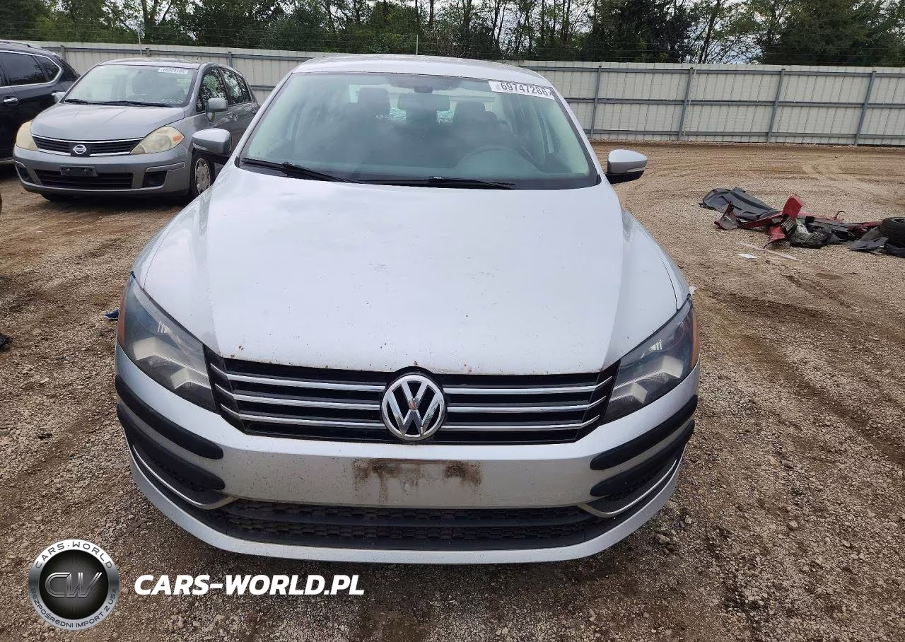 2012 Volkswagen Passat S VIN:1VWAH7A32CC110322 - 5