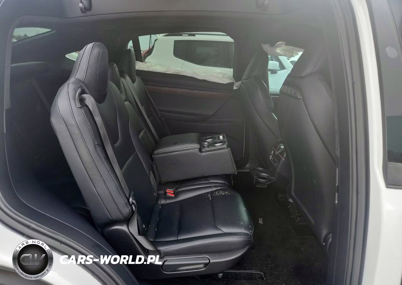2020 Tesla Model X VIN:5YJXCAE20LF277145 - 10