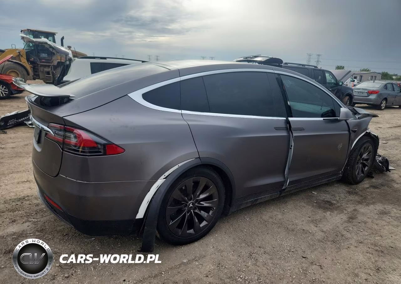 2020 Tesla Model X VIN:5YJXCAE20LF277145 - 3