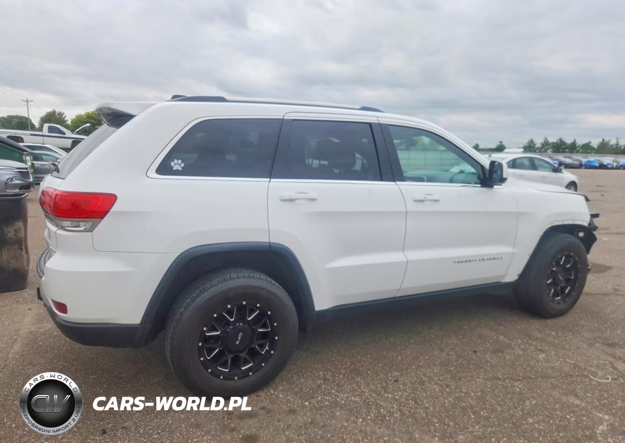 2014 Jeep Grand Cherokee Laredo VIN:1C4RJFAG3EC128497 - 3