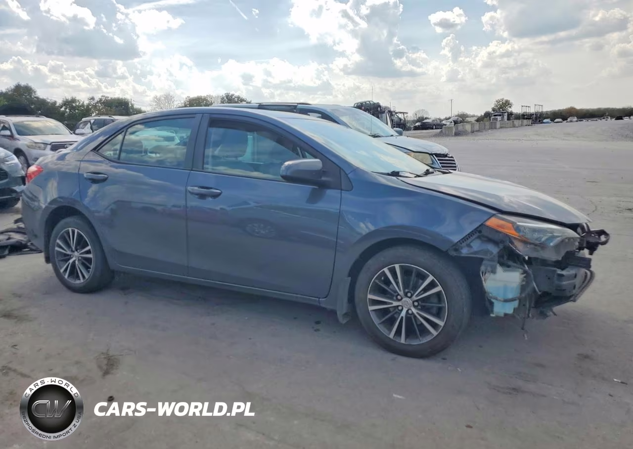 2018 Toyota Corolla Le VIN:2T1BURHE8JC046622 - 4
