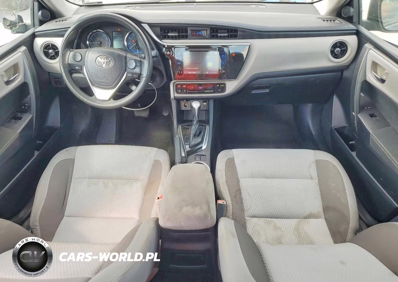 2018 Toyota Corolla Le VIN:2T1BURHE8JC046622 - 8