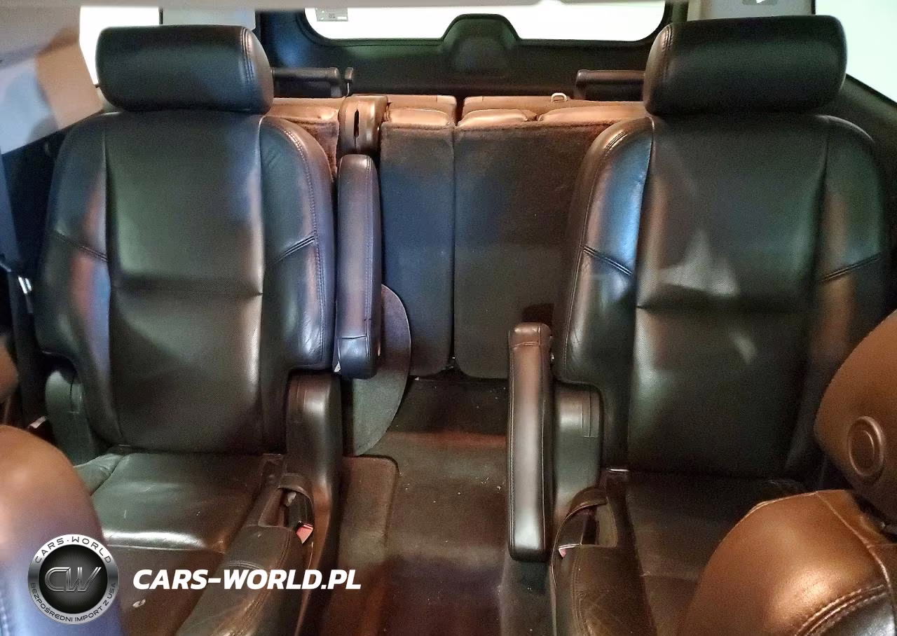 2007 Cadillac Escalade Luxury VIN:1GYFK63827R345877 - 10