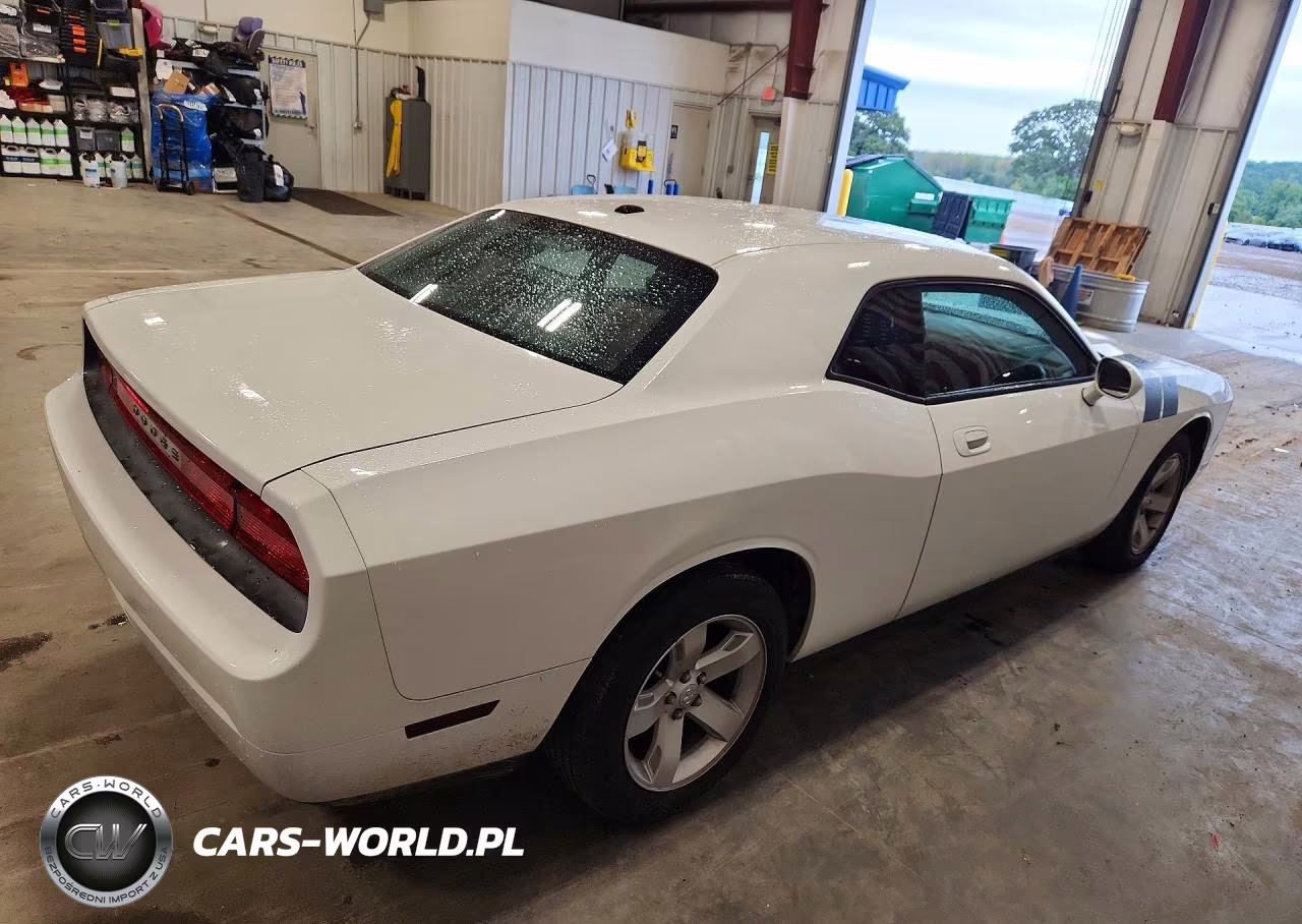 2010 Dodge Challenger Se VIN:2B3CJ4DV8AH322942 - 3