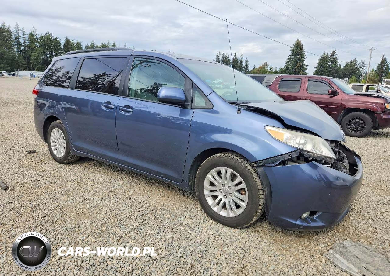 2014 Toyota Sienna Xle 8-Passenger VIN:5TDYK3DC1ES518075 - 4