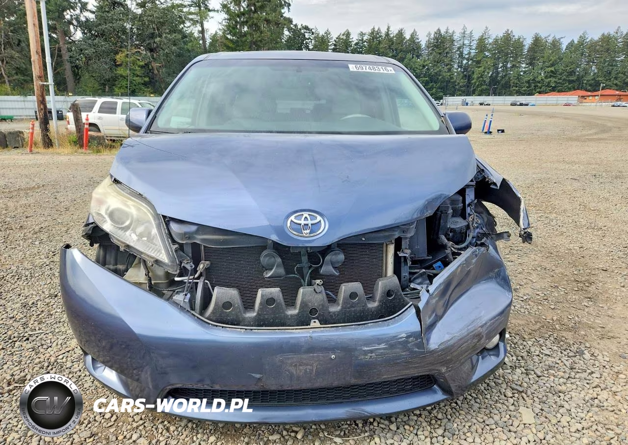 2014 Toyota Sienna Xle 8-Passenger VIN:5TDYK3DC1ES518075 - 5