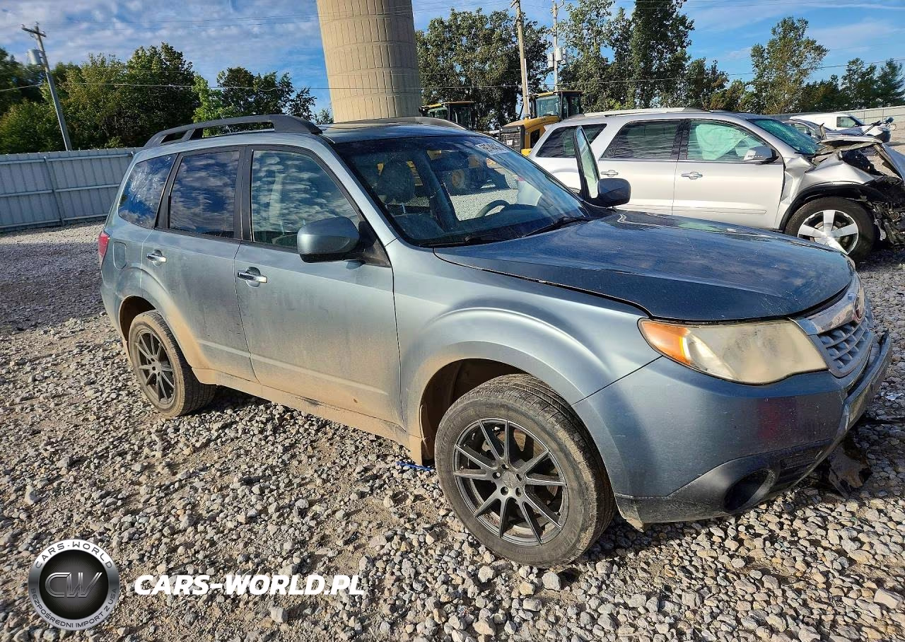 2011 Subaru Forester 2.5X Premium VIN:JF2SHBDC5BH739128 - 4