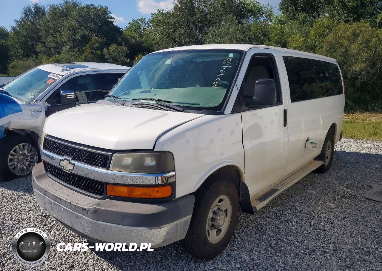 2010 Chevrolet Express G3500 Lt – zdjęcie 1 z 13