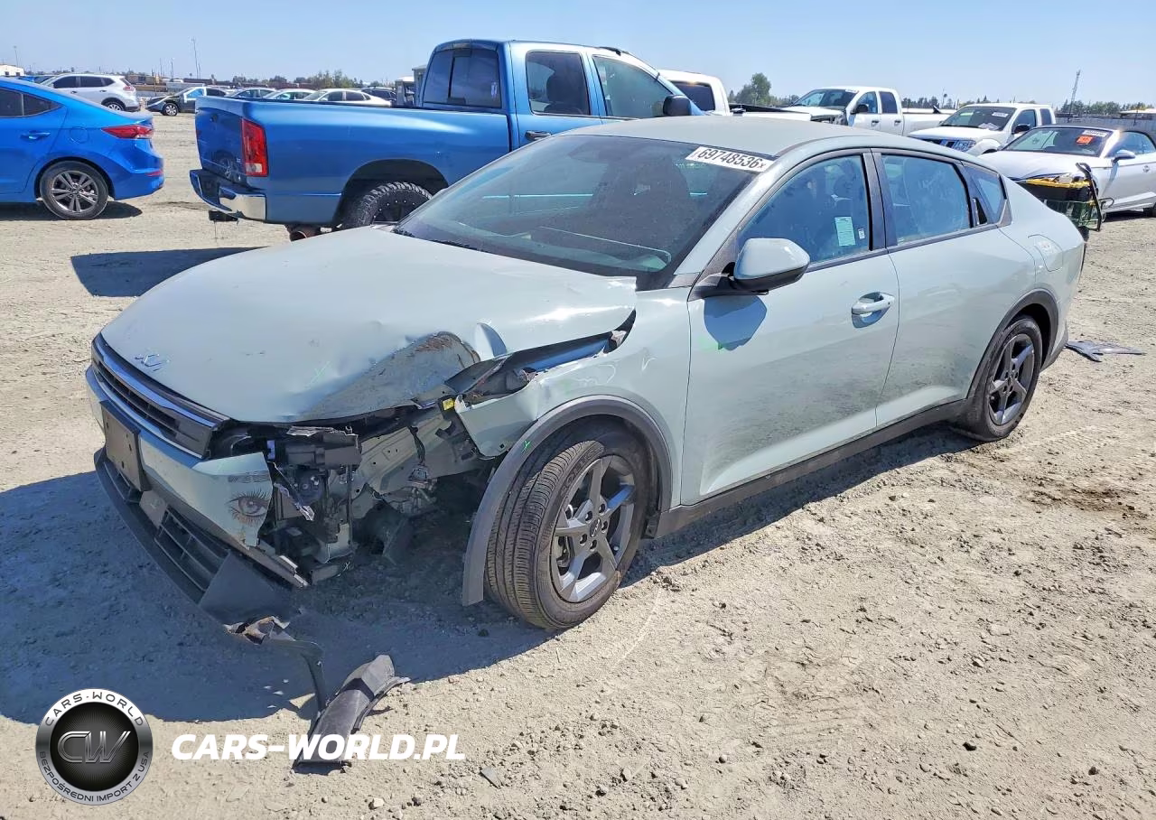 2025 Kia K4 Lxs VIN:3KPFT4DE5SE040745 - 1