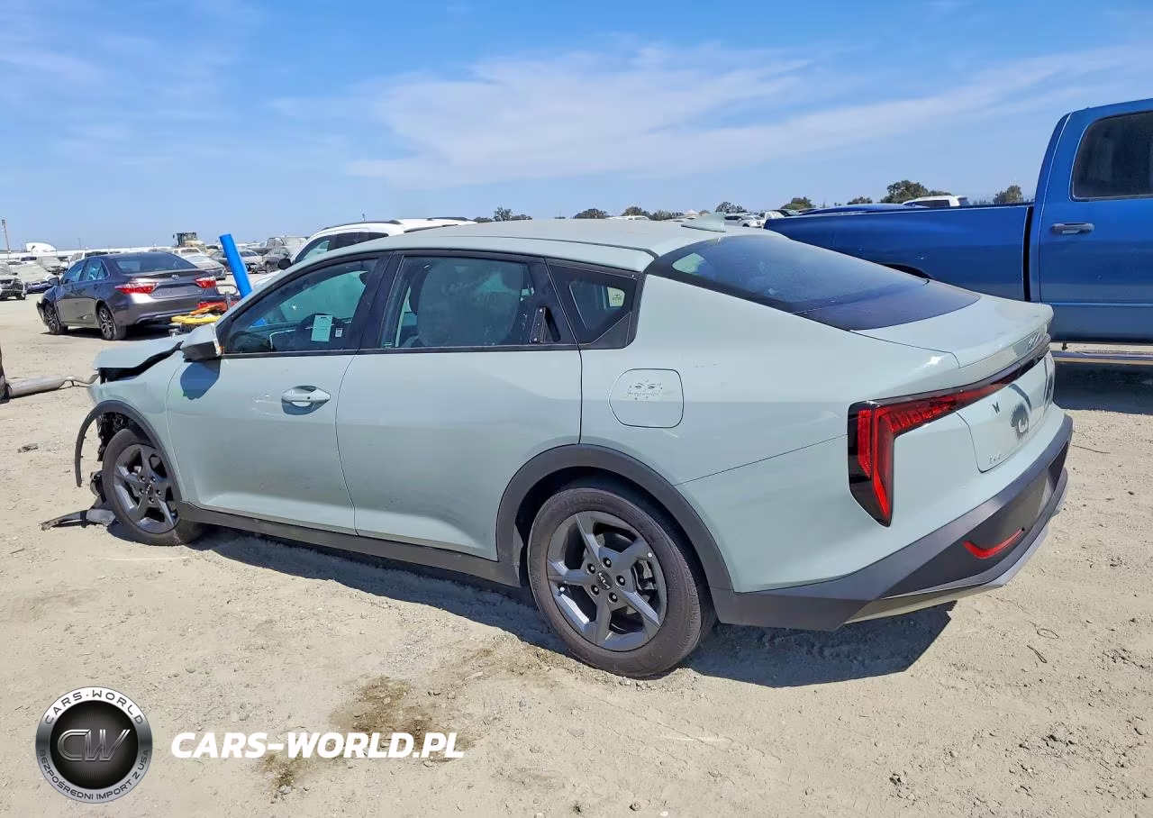 2025 Kia K4 Lxs VIN:3KPFT4DE5SE040745 - 2