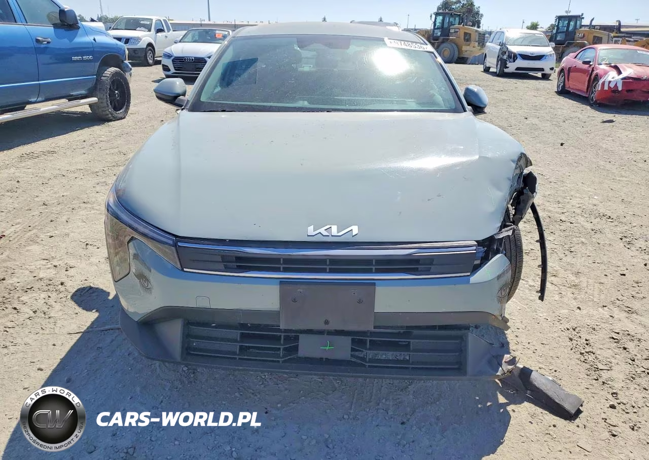2025 Kia K4 Lxs VIN:3KPFT4DE5SE040745 - 5