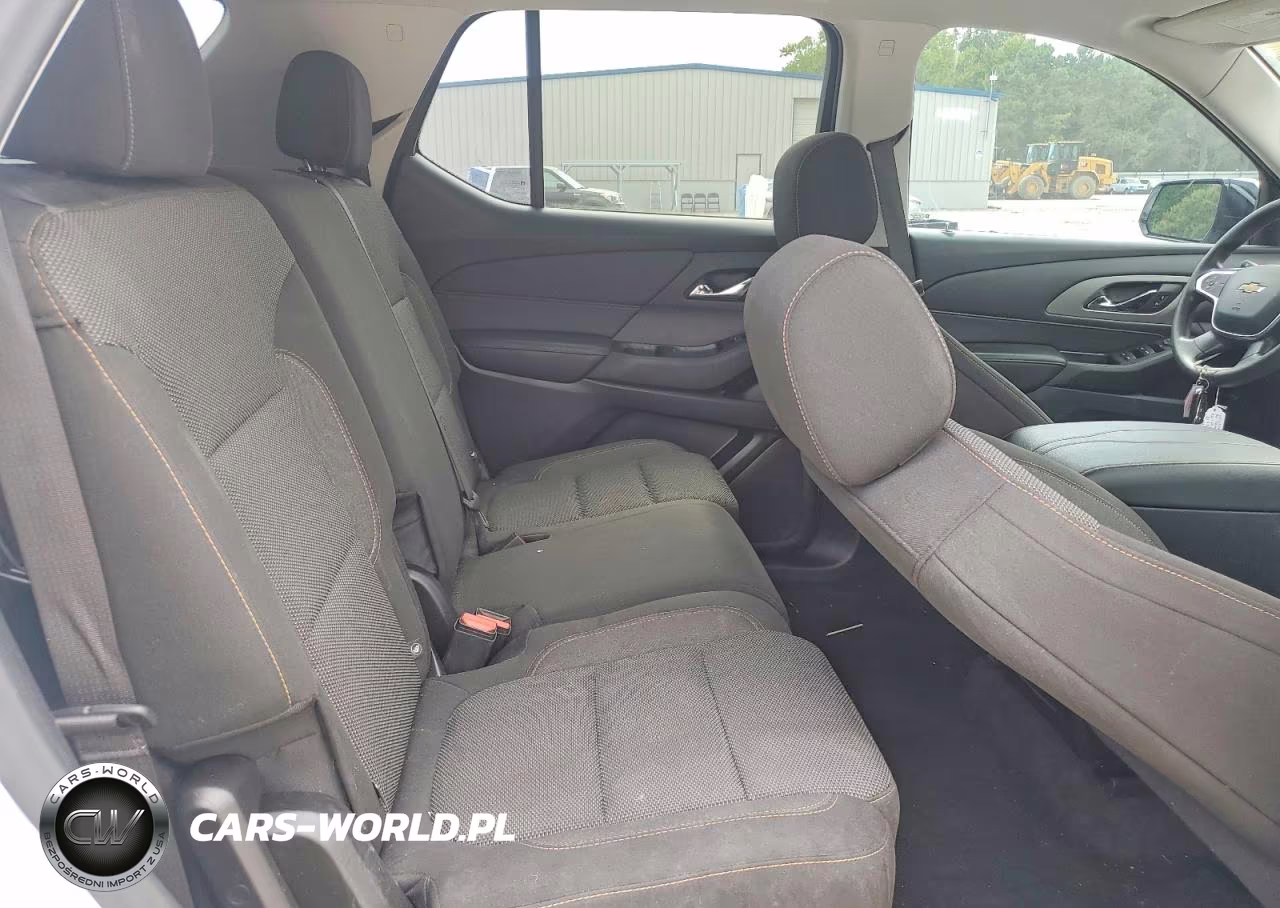 2020 Chevrolet Traverse Ls VIN:1GNERFKW6LJ314368 - 10