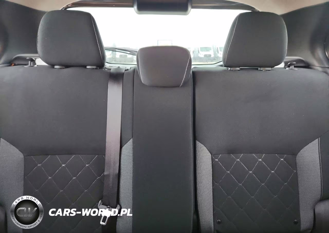 2019 Nissan Kicks S VIN:3N1CP5CUXKL536211 - 10