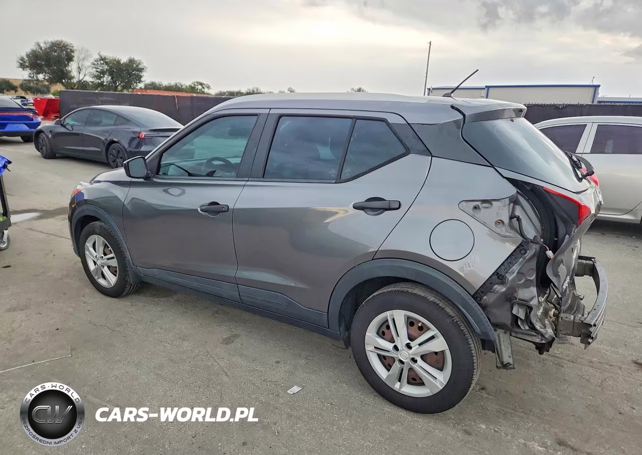 2019 Nissan Kicks S VIN:3N1CP5CUXKL536211 - 2
