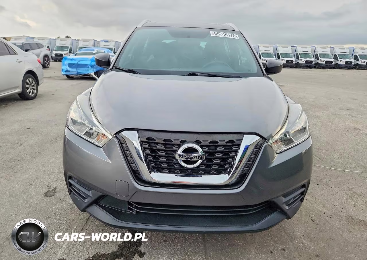 2019 Nissan Kicks S VIN:3N1CP5CUXKL536211 - 5