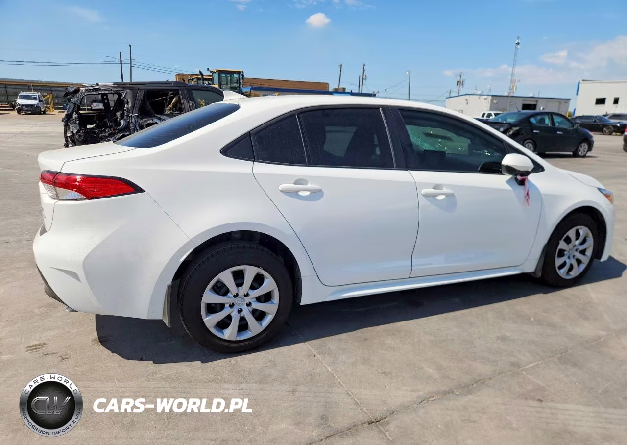 2026 Toyota Corolla Hybrid Le VIN:JTDBCMFEXT3159041 - 3