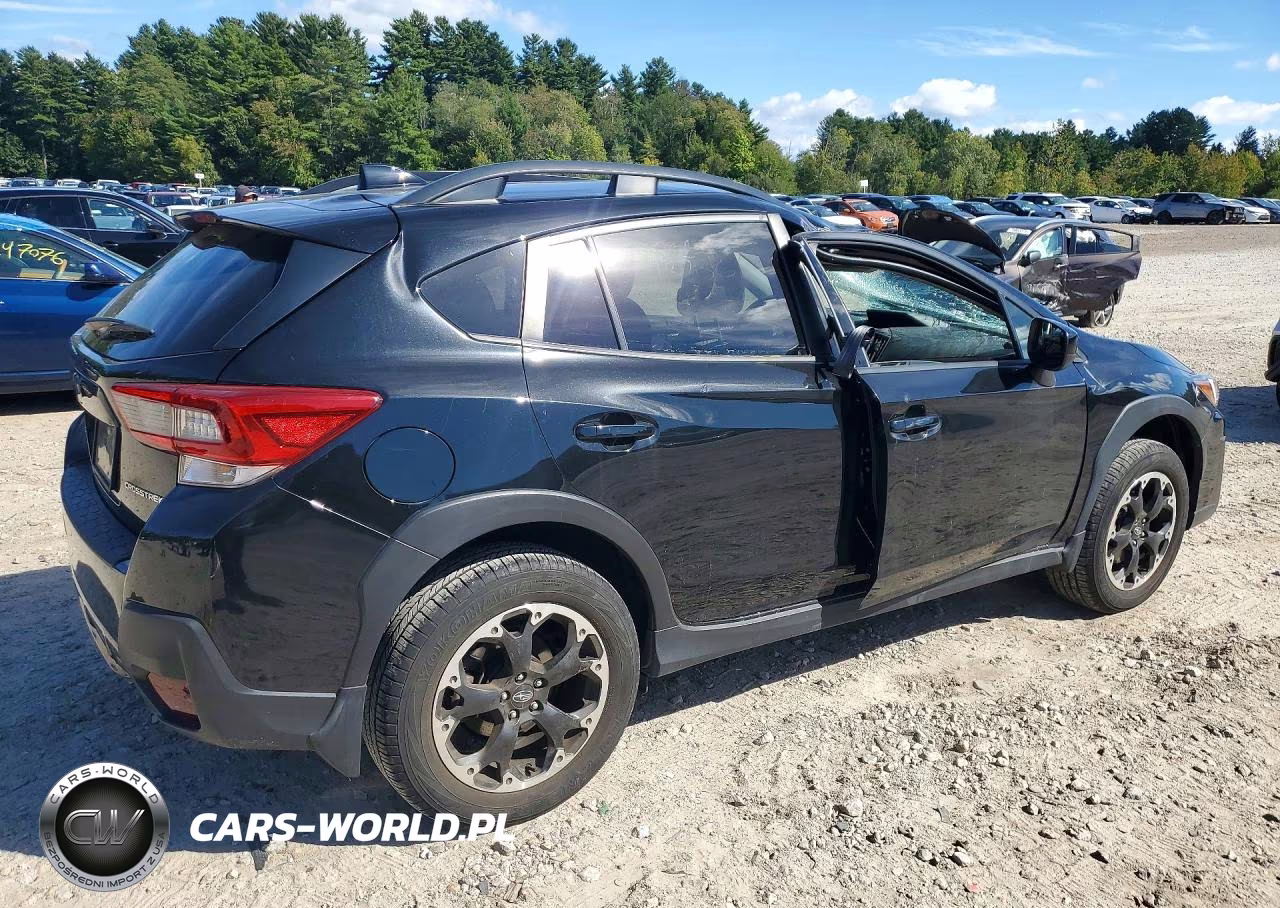 2023 Subaru Crosstrek Premium VIN:JF2GTAPC6PH315104 - 3