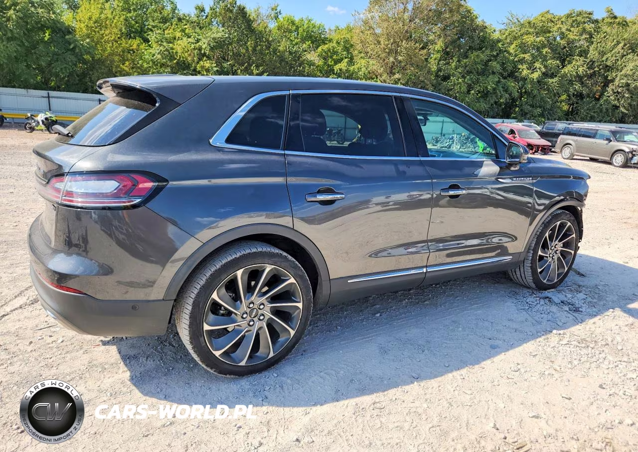 2019 Lincoln Nautilus Reserve VIN:2LMPJ6LP0KBL31279 - 3