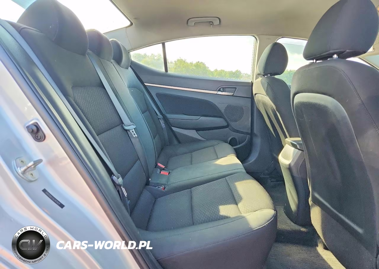 2020 Hyundai Elantra Sel VIN:5NPD84LF6LH511429 - 10