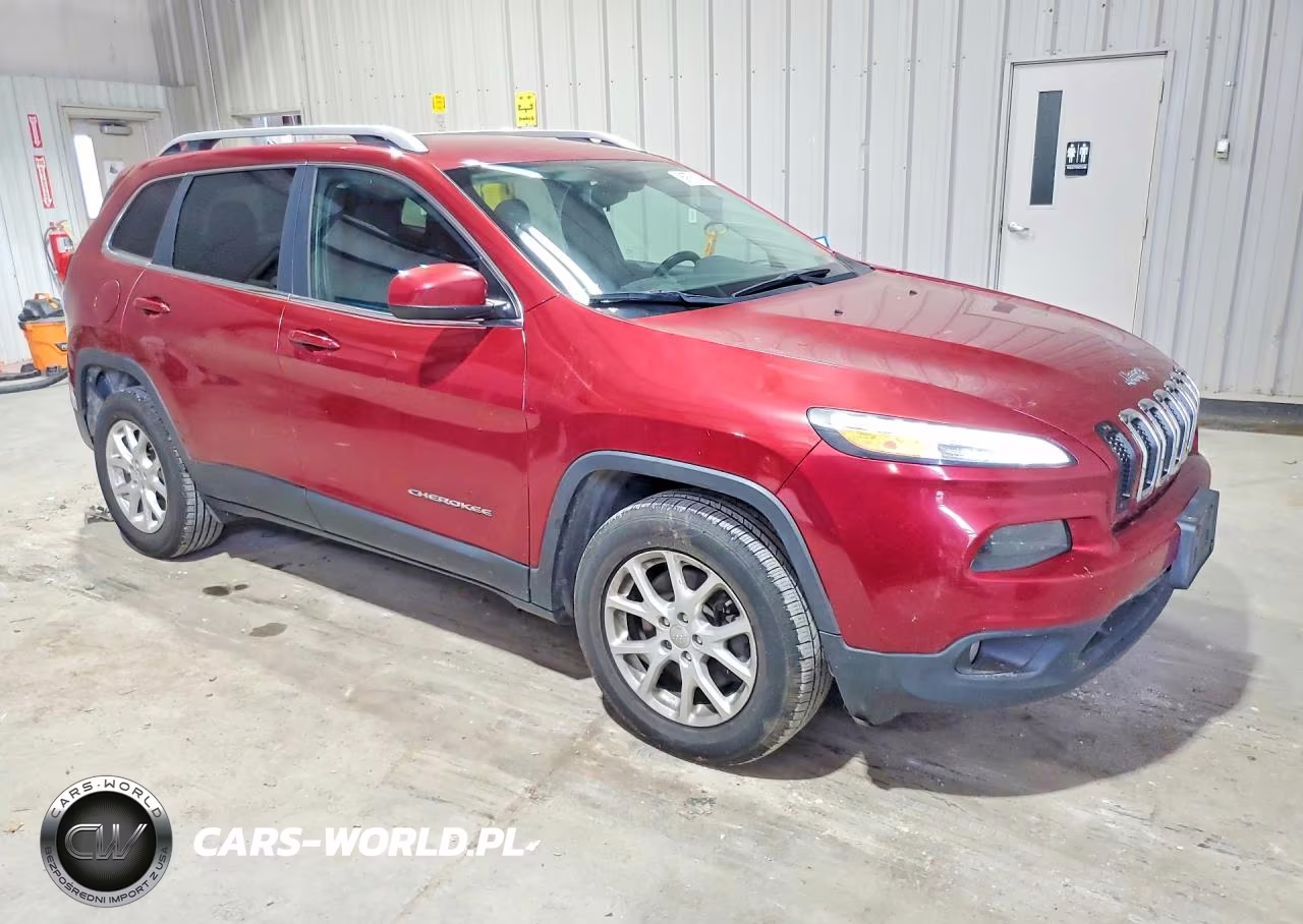 2015 Jeep Cherokee Latitude VIN:1C4PJMCS2FW672518 - 4