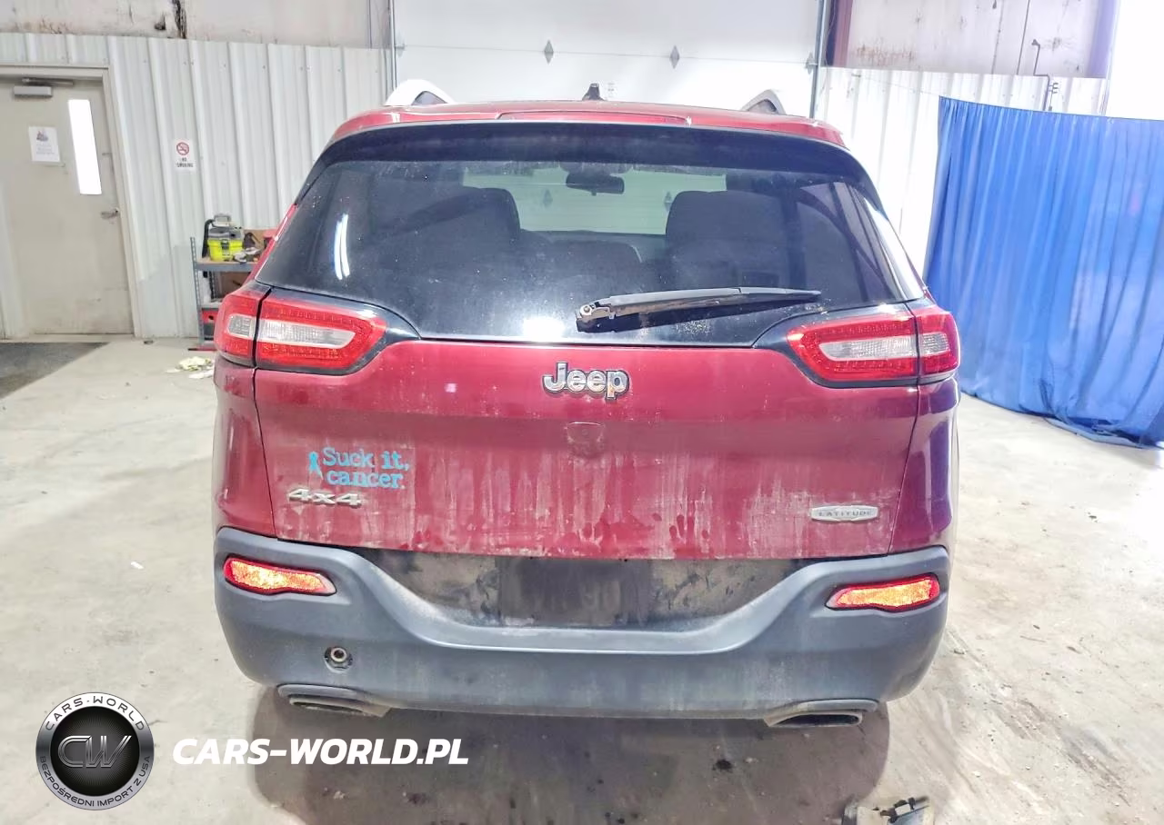 2015 Jeep Cherokee Latitude VIN:1C4PJMCS2FW672518 - 6