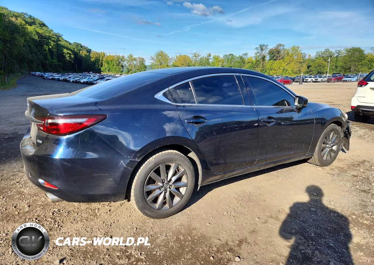 2018 Mazda 6 Sport VIN:JM1GL1UM2J1332672 - 3