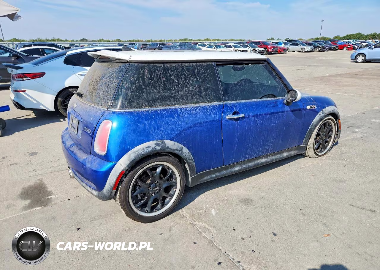 2005 Mini Cooper S VIN:WMWRE33595TG98874 - 3