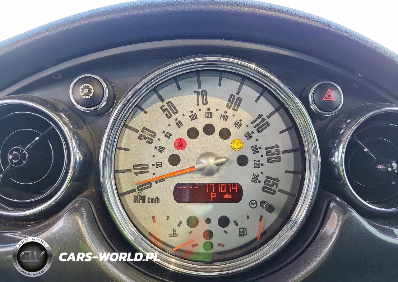 2005 Mini Cooper S VIN:WMWRE33595TG98874 - 9