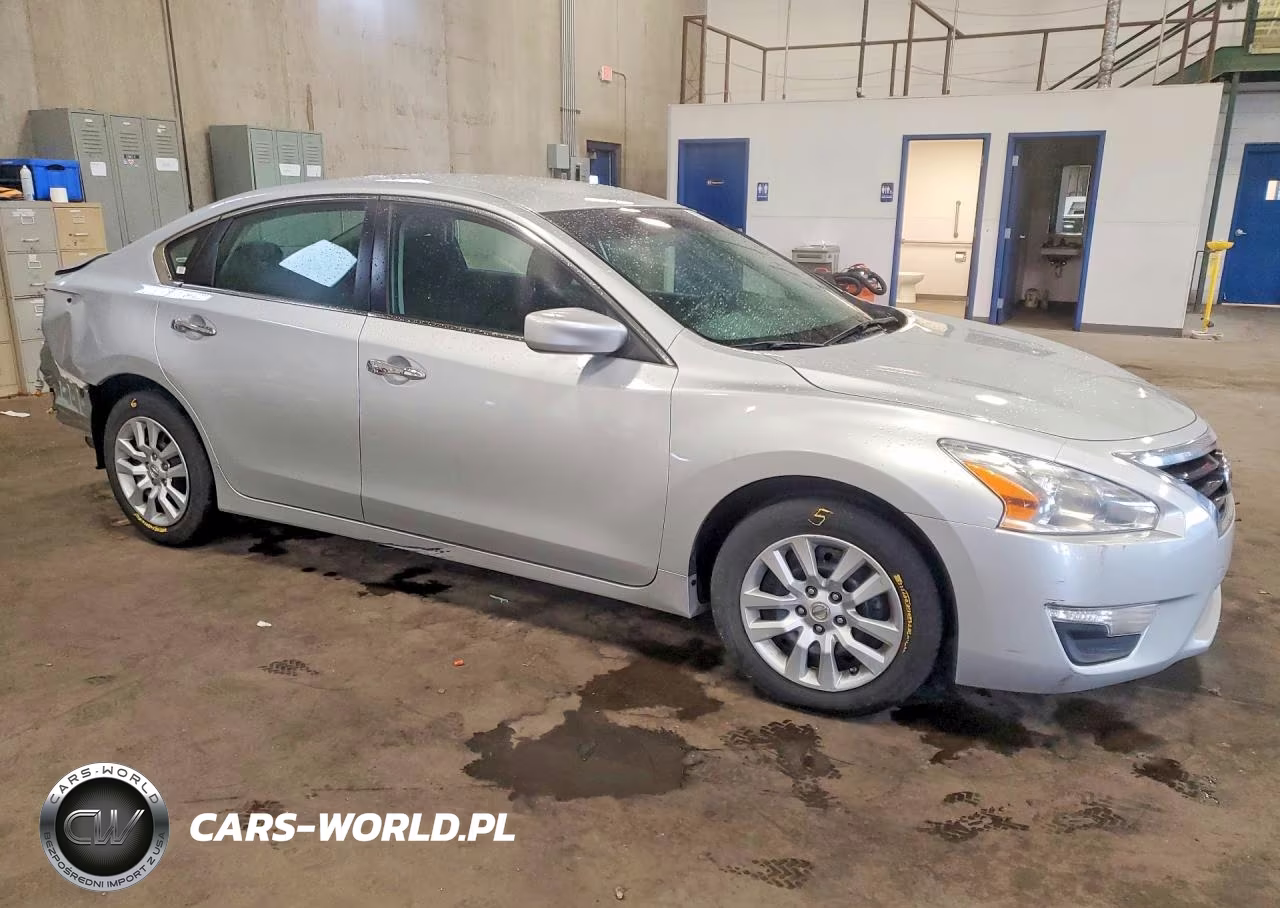2014 Nissan Altima 2.5 VIN:1N4AL3AP2EC413249 - 4