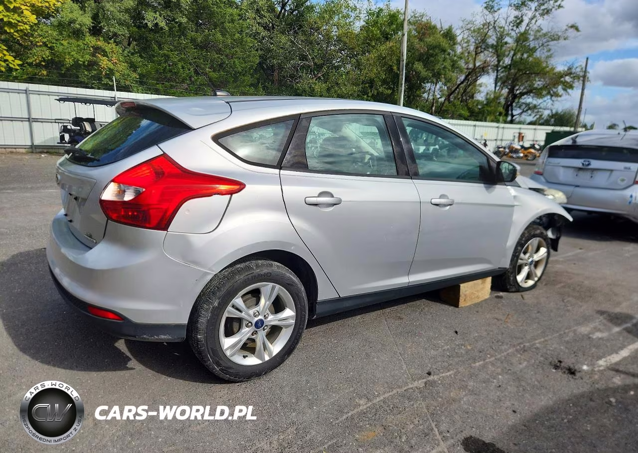 2013 Ford Focus Se VIN:1FADP3K23DL297210 - 3