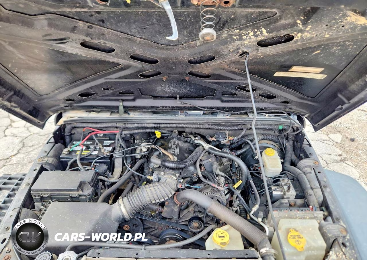 2010 Jeep Wrangler Unlimited Sport VIN:1J4BA3H12AL195596 - 11