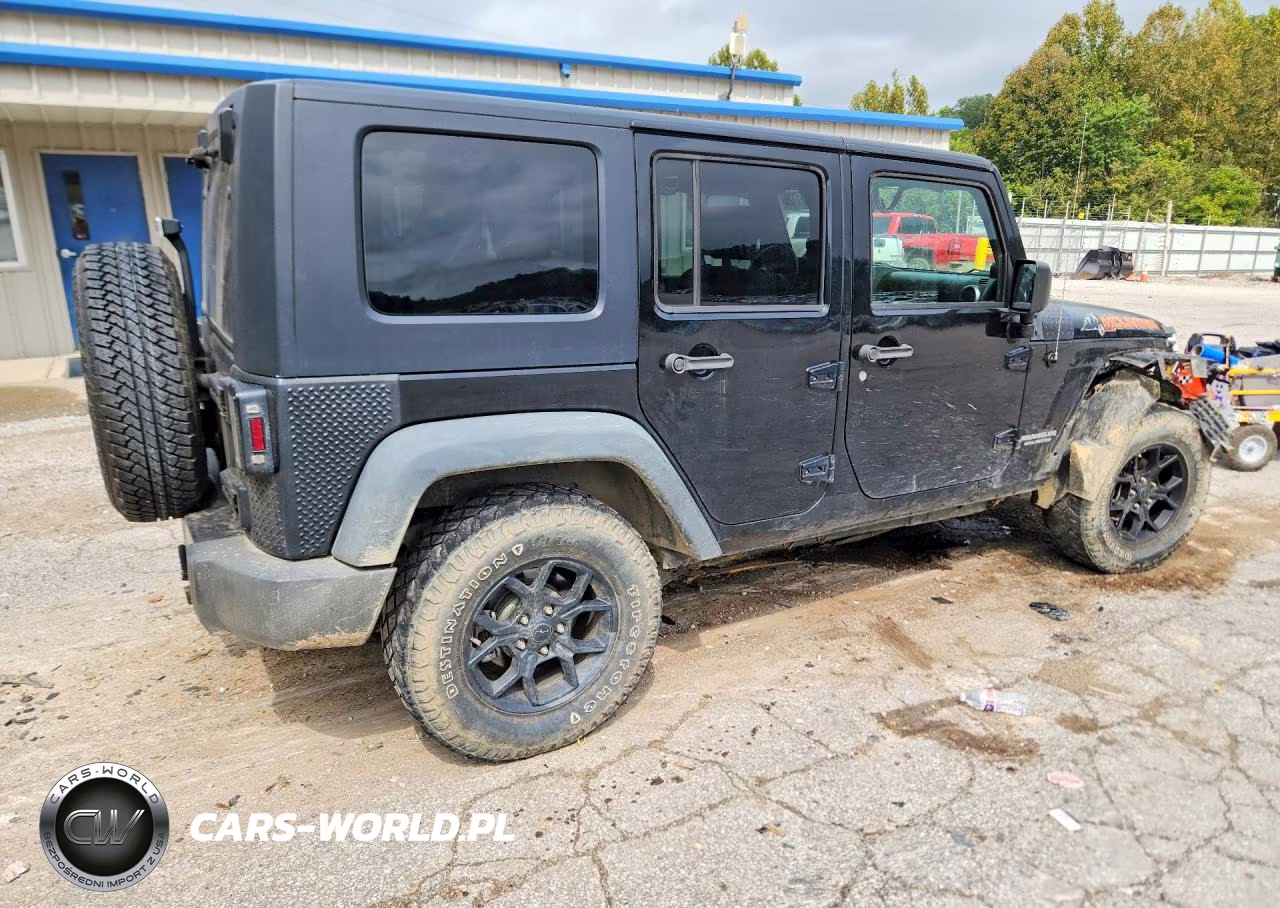 2010 Jeep Wrangler Unlimited Sport VIN:1J4BA3H12AL195596 - 3