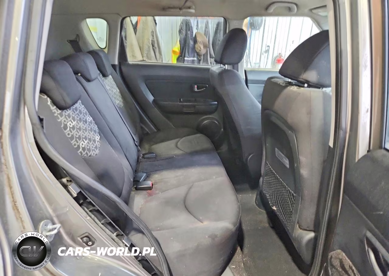 2010 Kia Soul + VIN:KNDJT2A25A7191382 - 11