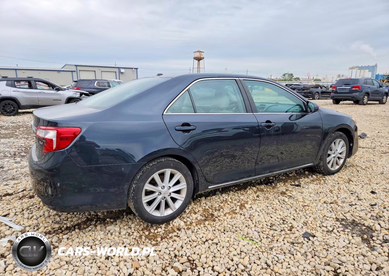 2013 Toyota Camry Xle V6 VIN:4T1BK1FK6DU534633 - 3