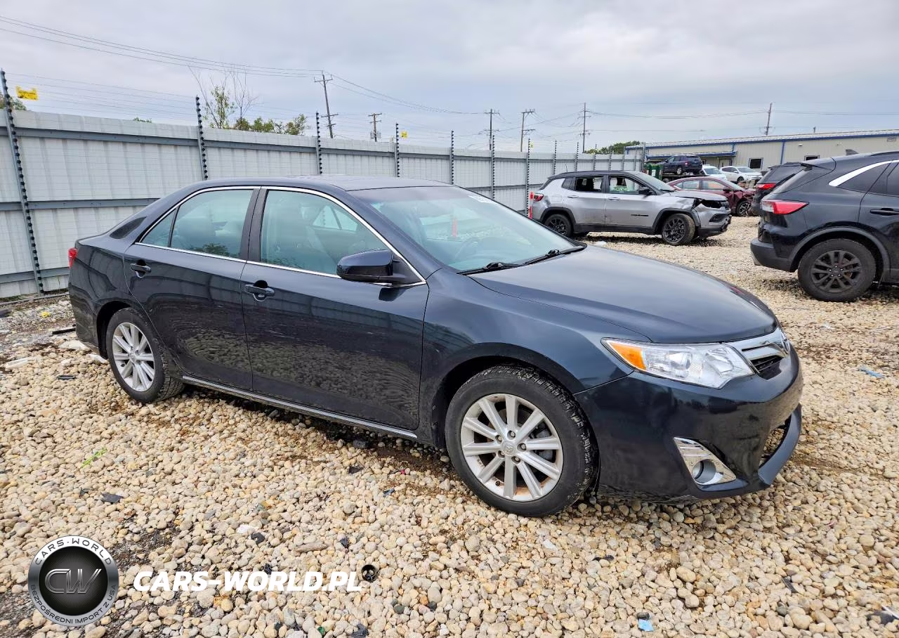 2013 Toyota Camry Xle V6 VIN:4T1BK1FK6DU534633 - 4