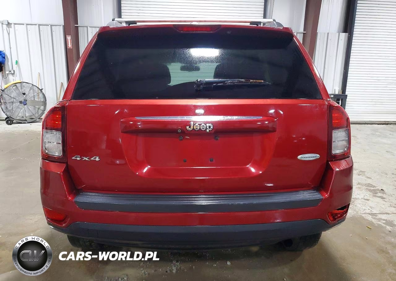 2014 Jeep Compass Latitude VIN:1C4NJDEB8ED817429 - 6
