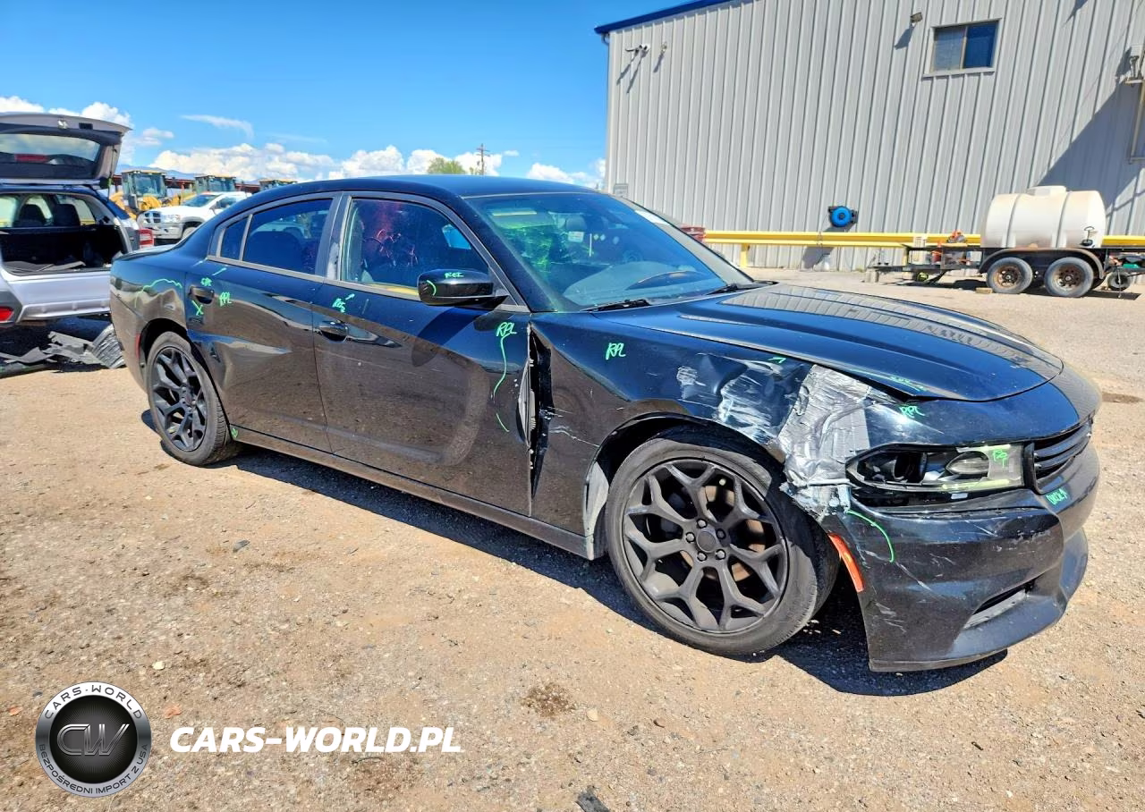 2018 Dodge Charger Sxt VIN:2C3CDXBG6JH319196 - 4
