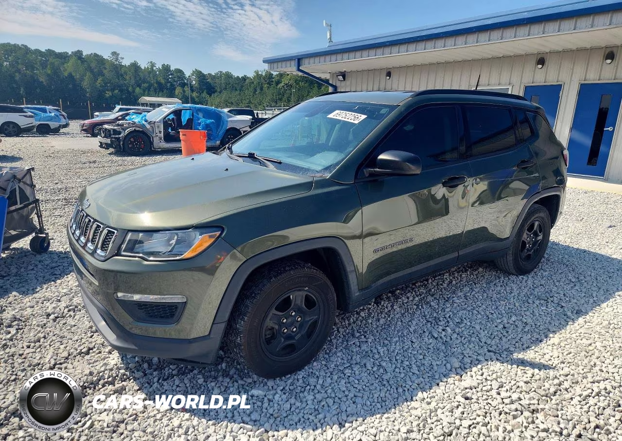 2018 Jeep Compass Sport VIN:3C4NJCABXJT226829 - 1