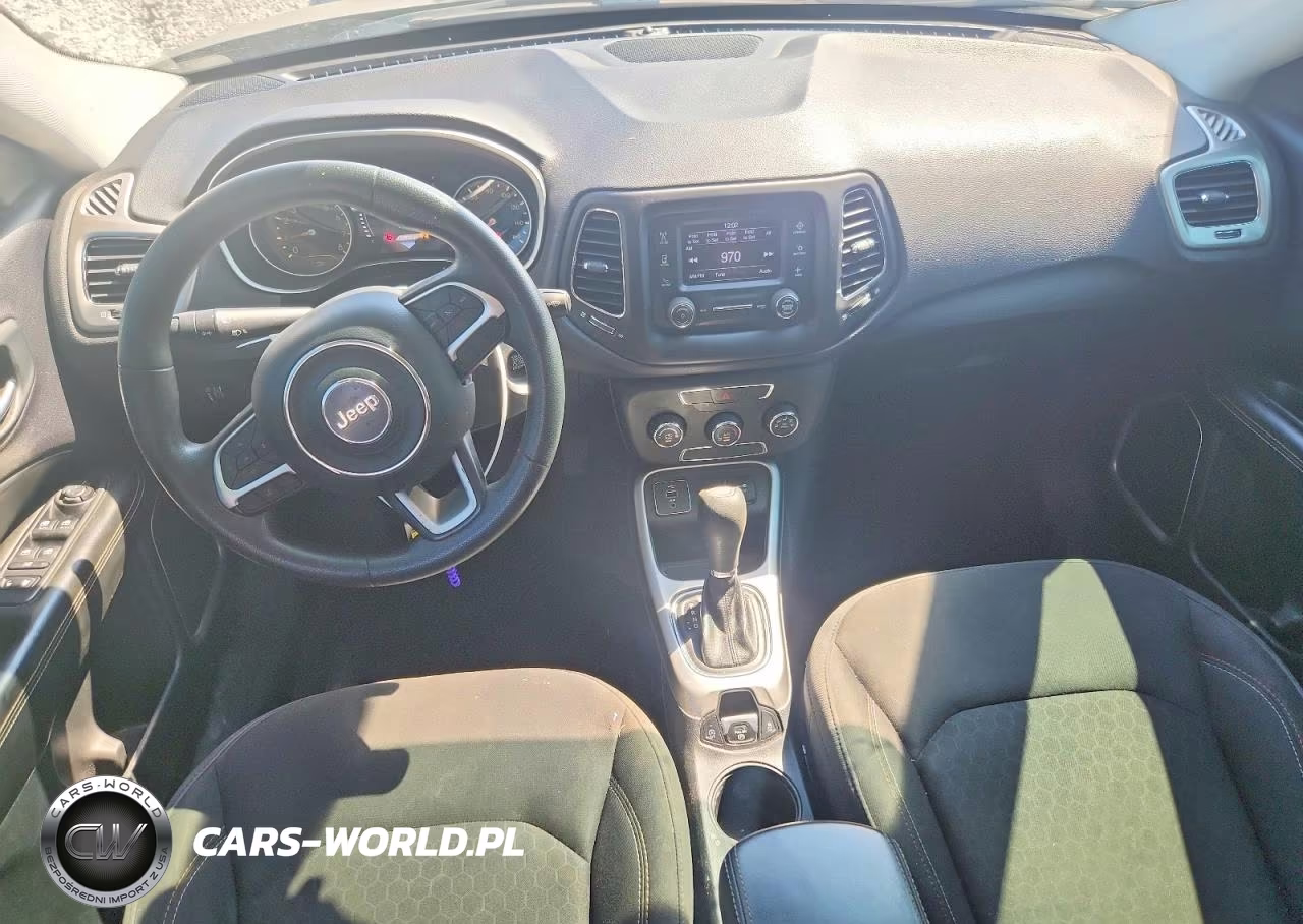 2018 Jeep Compass Sport VIN:3C4NJCABXJT226829 - 8