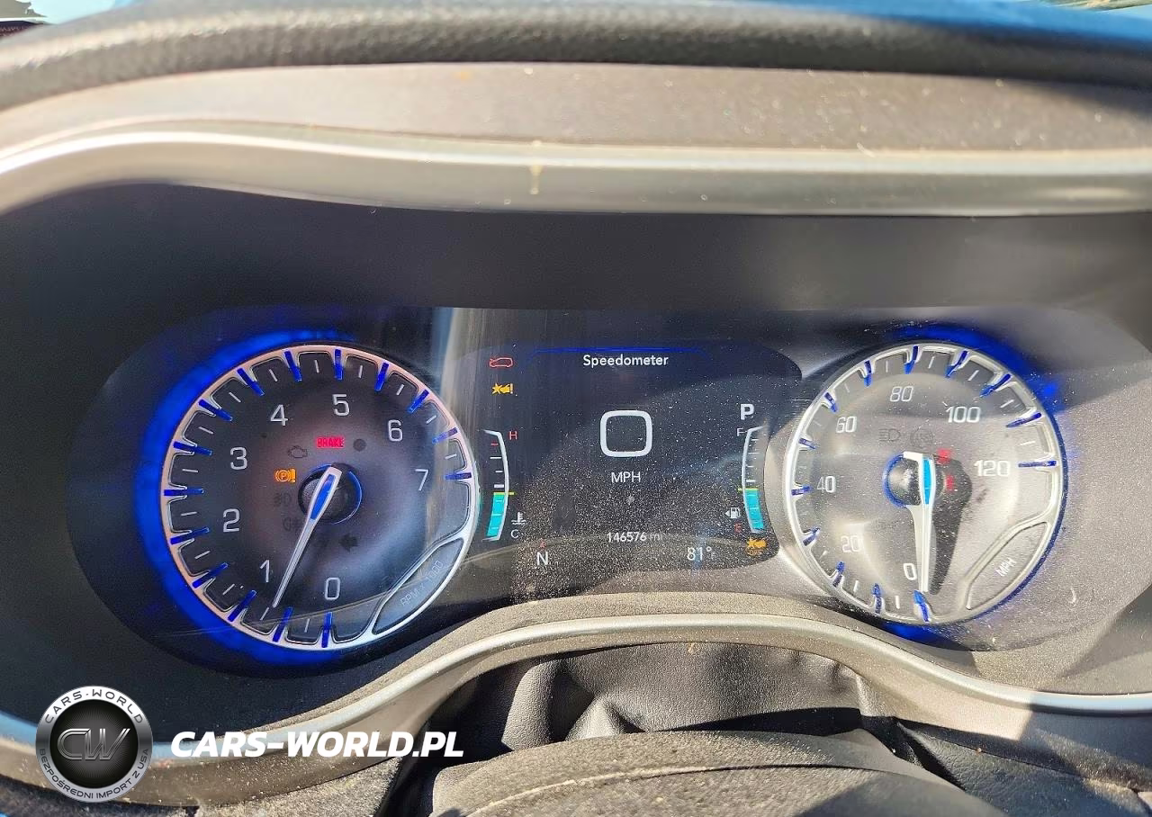 2021 Chrysler Pacifica Touring VIN:2C4RC1FG3MR587282 - 9