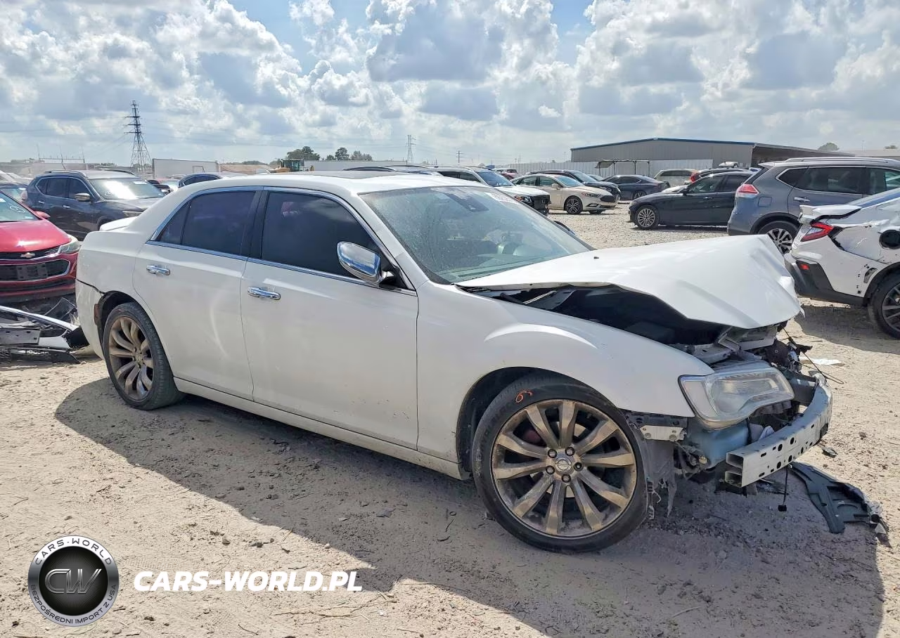 2018 Chrysler 300 Limited VIN:2C3CCAEG7JH319798 - 4