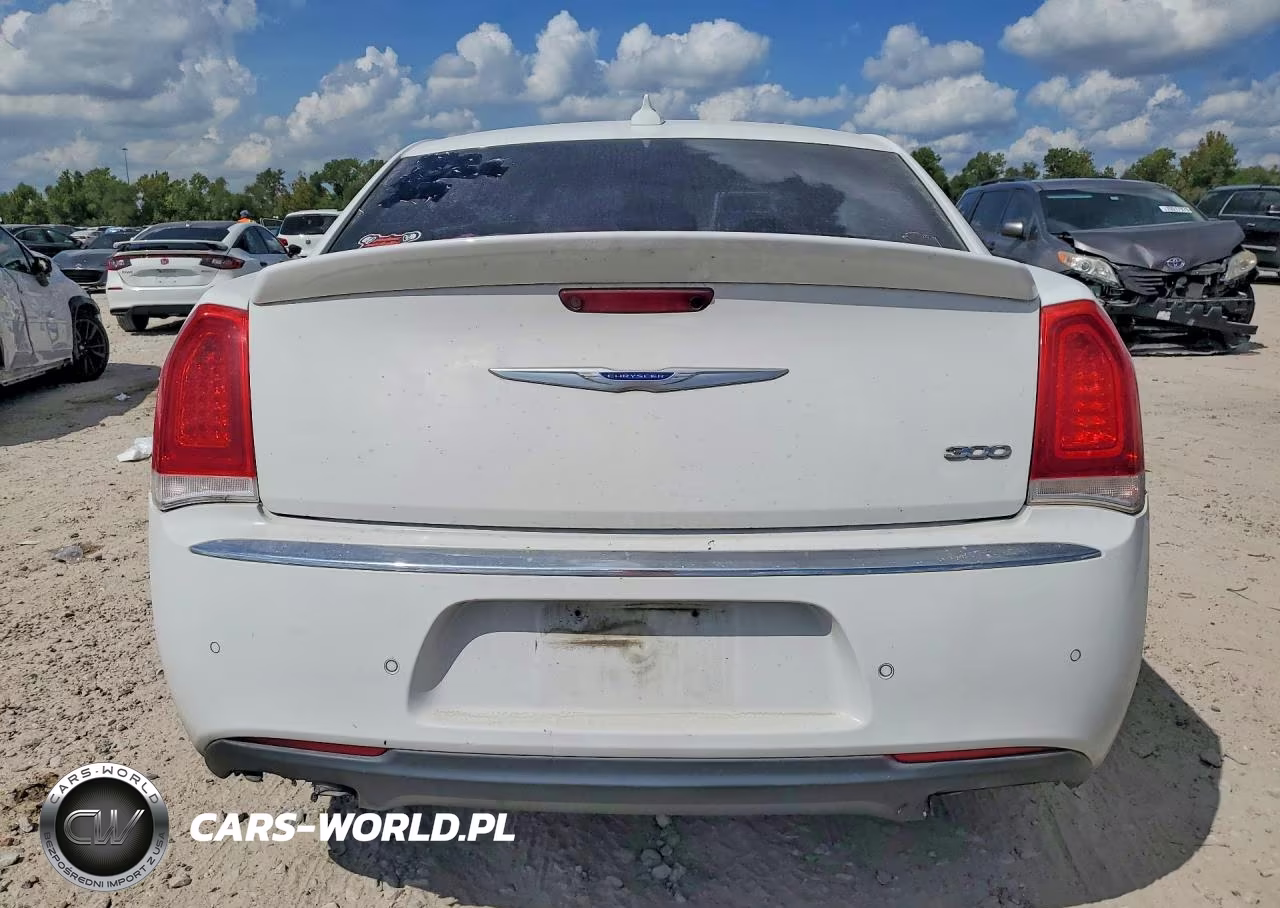 2018 Chrysler 300 Limited VIN:2C3CCAEG7JH319798 - 6