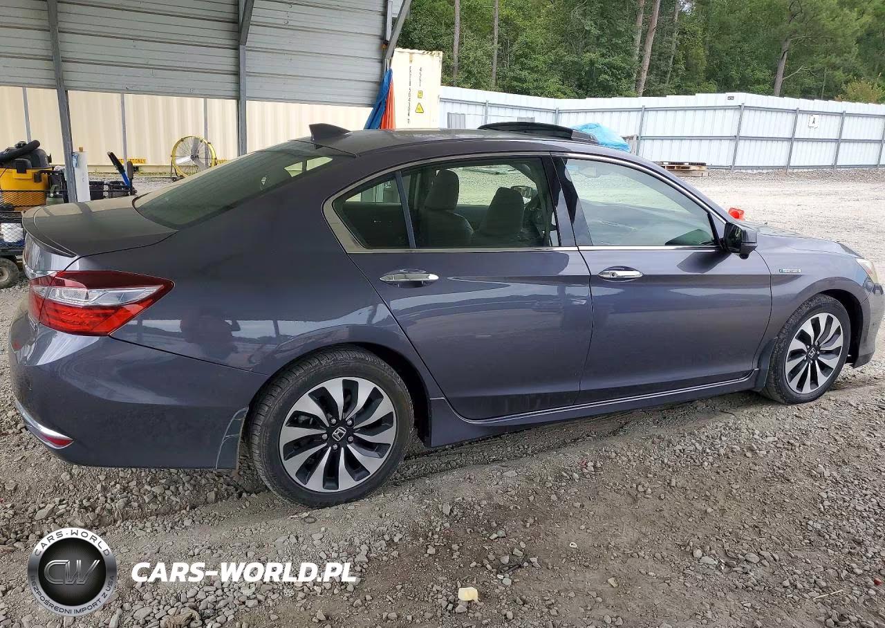 2017 Honda Accord Touring Hybrid VIN:JHMCR6F72HC022164 - 3