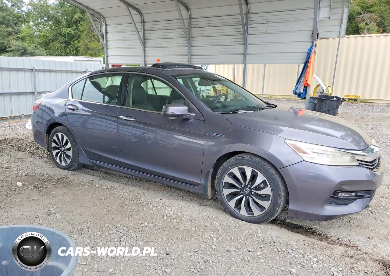 2017 Honda Accord Touring Hybrid VIN:JHMCR6F72HC022164 - 4