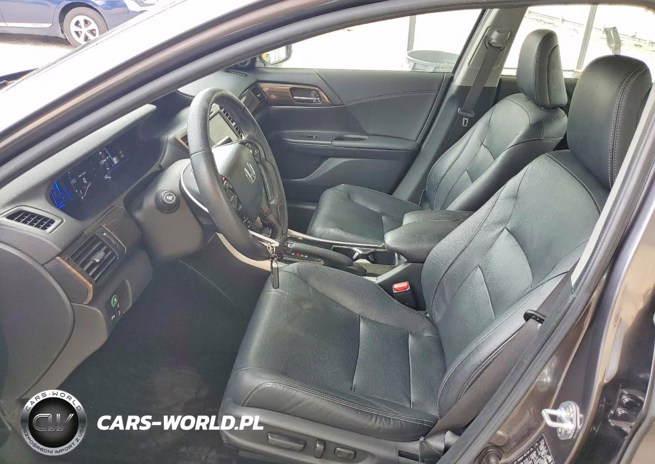 2017 Honda Accord Touring Hybrid VIN:JHMCR6F72HC022164 - 7