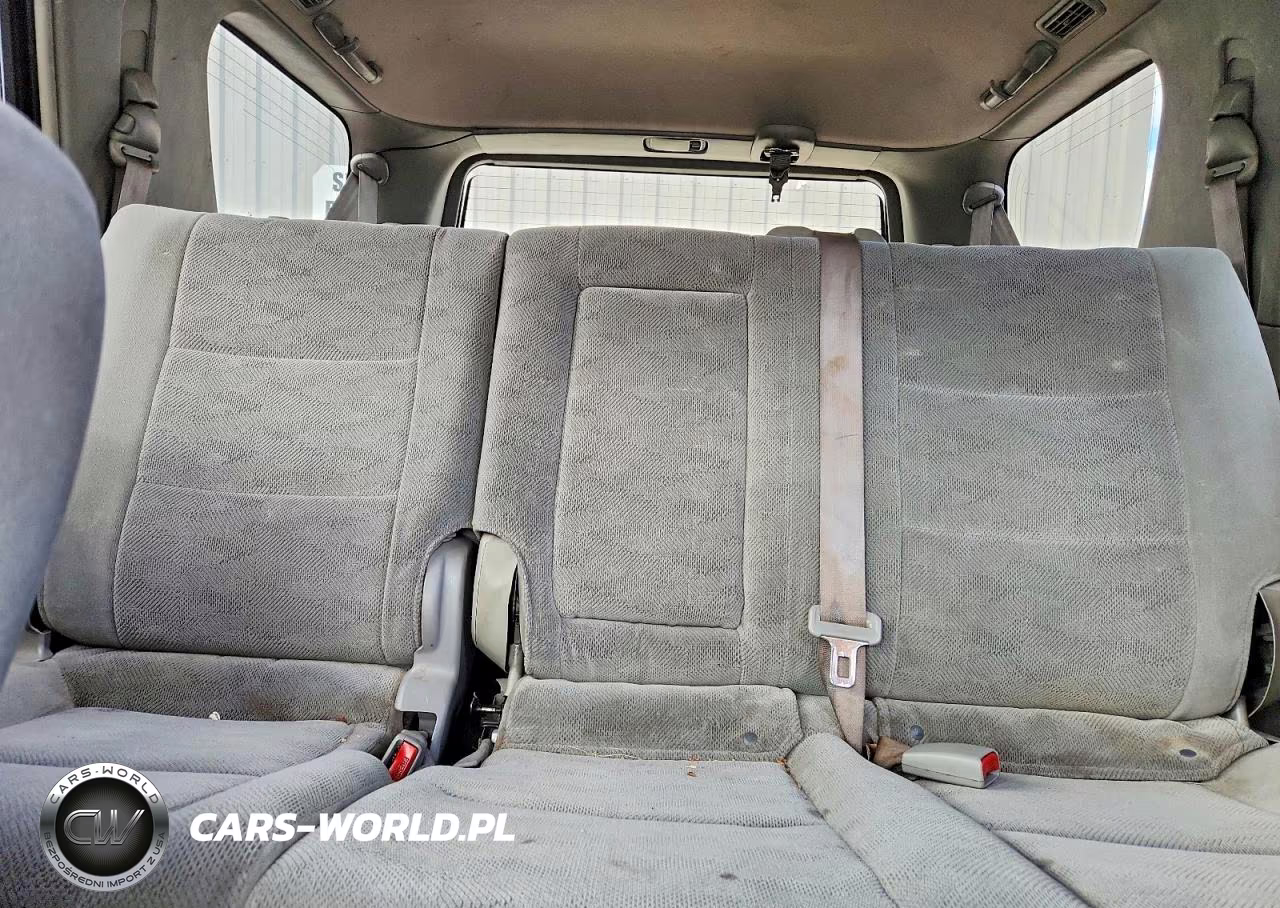 2005 Toyota Sequoia Sr5 VIN:5TDZT34A05S239717 - 10