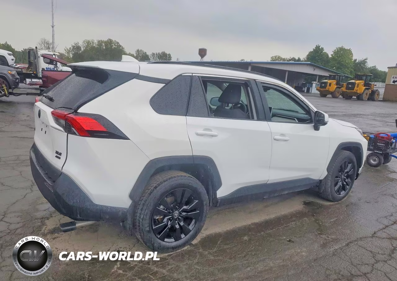 2025 Toyota Rav4 Xle VIN:2T3P1RFV3SW617426 - 3