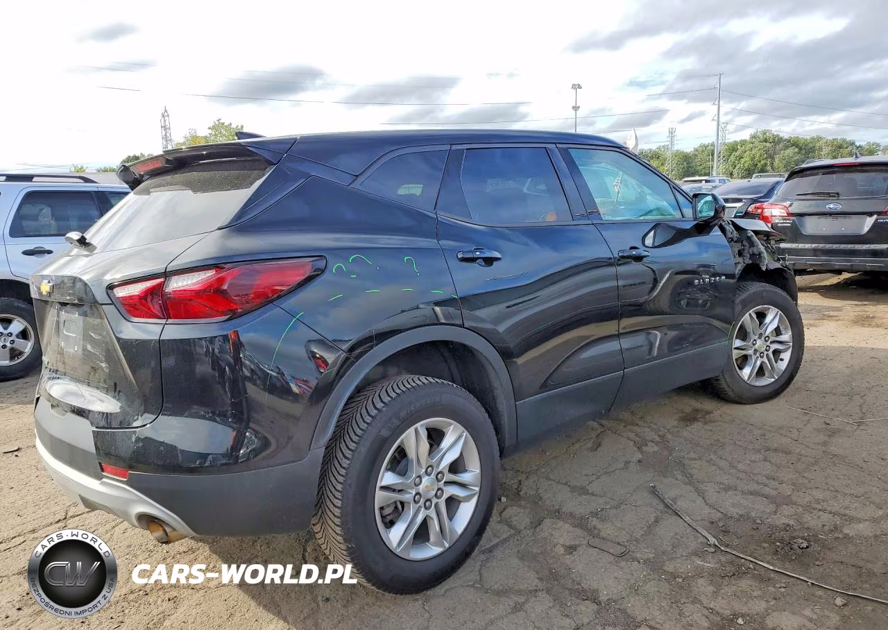 2020 Chevrolet Blazer 2Lt VIN:3GNKBCRS7LS621412 - 3