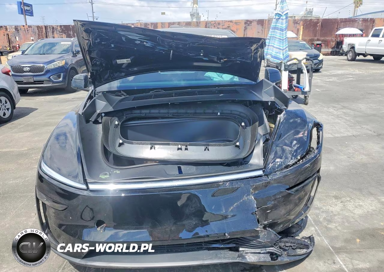 2026 Tesla Model Y VIN:7SAYGAEE7TF700289 - 5