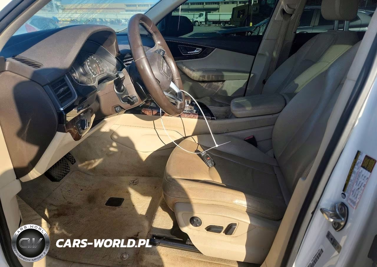 2017 Audi Q7 Premium Plus VIN:WA1LAAF70HD015374 - 7